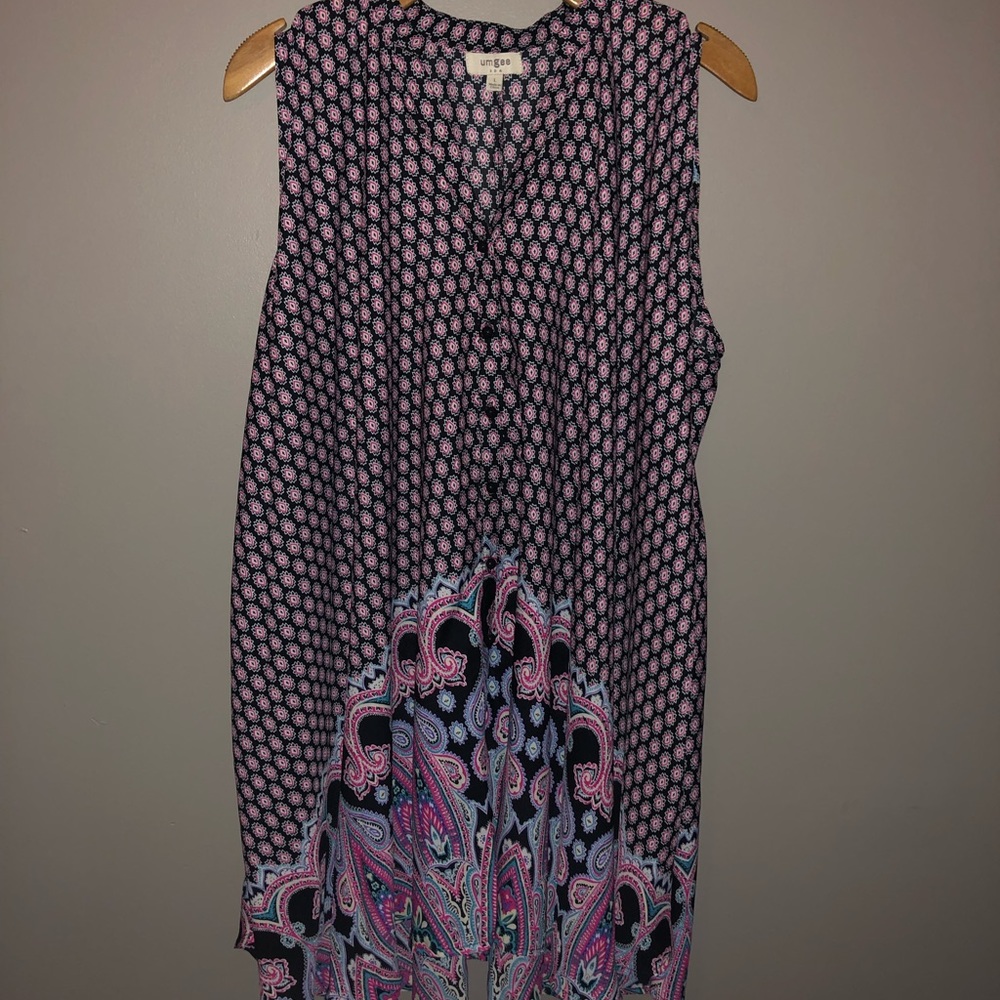 Sleeveless pink and purple print umgee dress